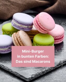 Macarons sind klein, aber lecker: Das Gebäck aus Frankreich gibt es auch bei uns in Deutschland in Supermärkten und Cafés zu kaufen. 😋 Wie Macarons entstehen, woher sie ihren Namen haben und wann einer der bunten Mini-Burger wirklich gut schmeckt, erfährst du in diesem Info-Post! 🔥

#essen #gebäck #kuchen #bäcker #frankreich #macarons #zeitung #freistunde
