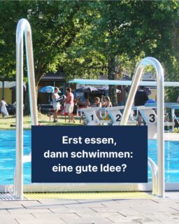 Die Sonne scheint, das Schwimmbad ruft: Und natürlich gehören auch die legendären Pommes vom Imbiss dazu. 🍟 Doch stimmt es wirklich, dass man nach dem Essen erstmal nicht Schwimmen gehen sollte? Das erfährst du in diesem Post! 🌞
#sommer #schwimmen #schwimmbad #pommes #info #essen #food #summer #zeitung #freistunde
